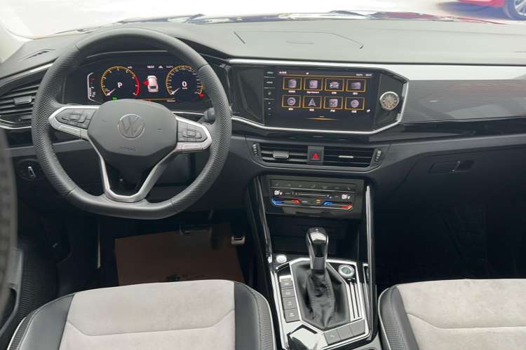 Used Volkswagen Tayron X 2020 330TSI Two-Wheel Drive Luxury Smart Connectivity Version