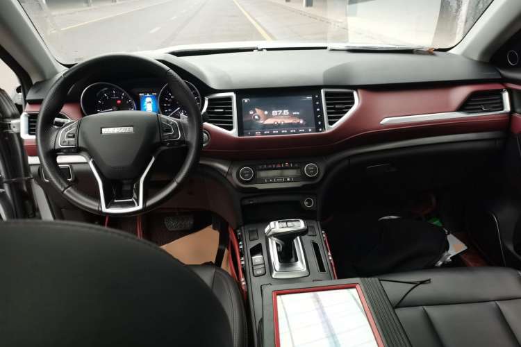 Used Haval H6 Coupe 2019 1.5T Automatic Two-Wheel Drive Luxury Smart Connectivity Version China VI Standard