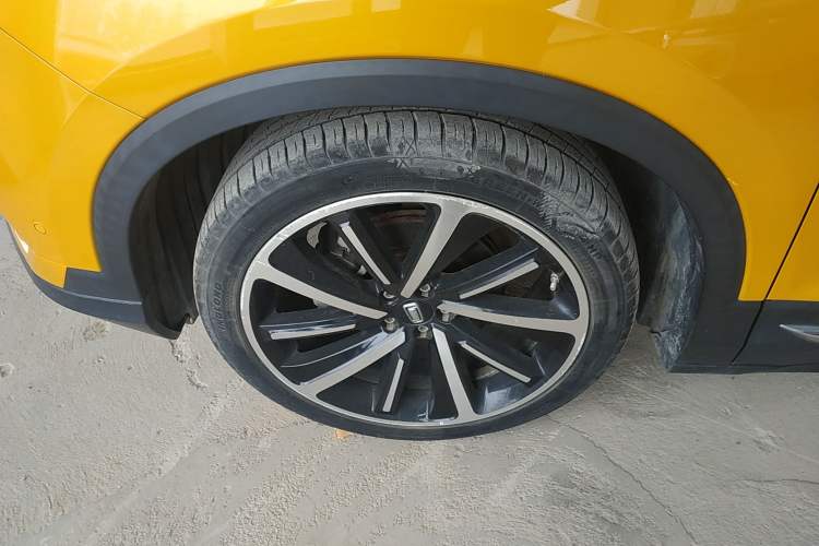 Used Bestune T77 2019 230 TID Automatic Prestige Version China VI
