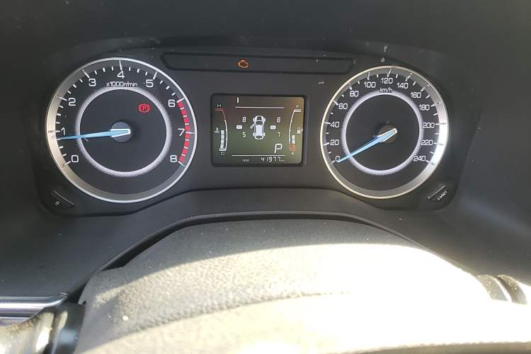 Used Sinotruk VGV U70 2020 1.5T Automatic Smart Enjoyment Elite Version 7 Seats Odometer Close Up