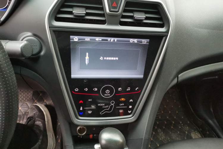 Used Haima Fumei 2017 1.6L Automatic Luxury Model Audio And AC Panel