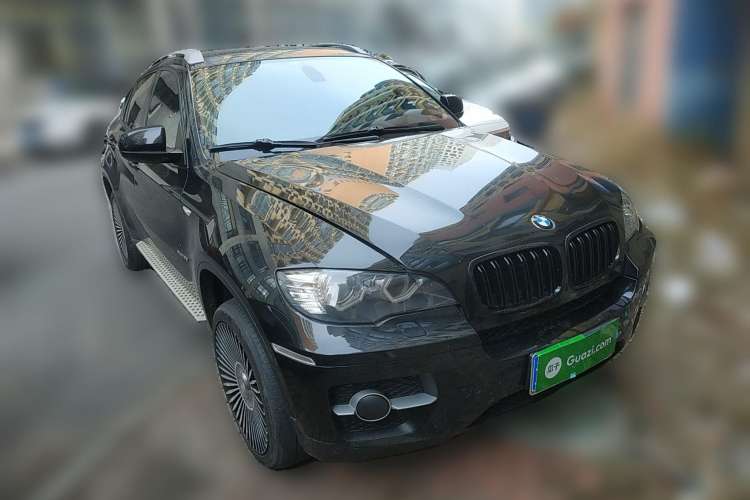Used BMW X6 2009 xDrive35i Front Right 45 Deg