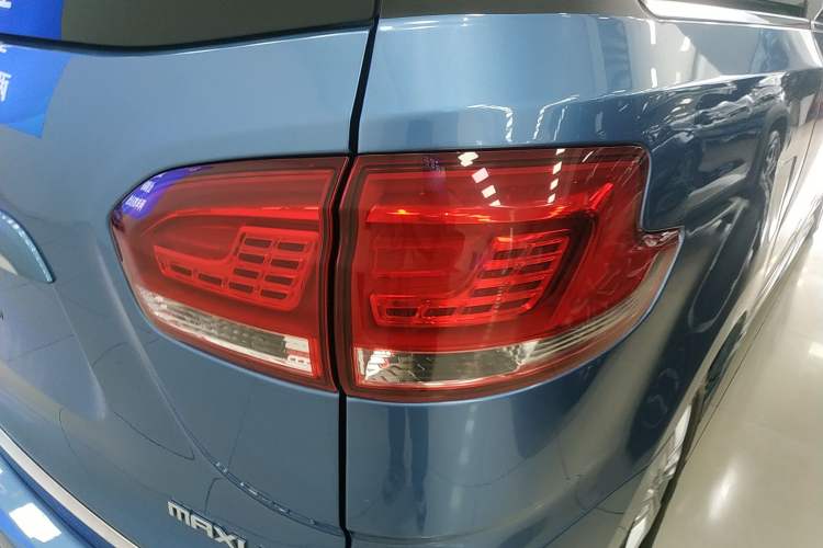 Used SAIC MAXUS G10 2016 2.0T Automatic Luxury Edition