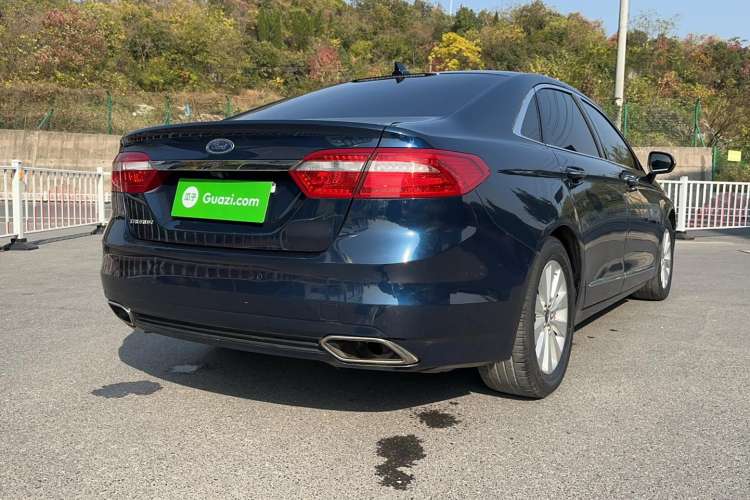 Used Ford Taurus 2016 EcoBoost 180 Luxury Model