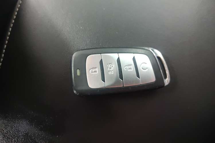 Used Changan CS95 2019 2.0T Two-Wheel-Drive Luxury Version