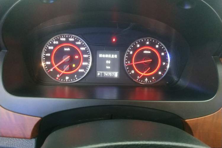 Used SAIC MAXUS G10 2016 2.0T Automatic Luxury Edition