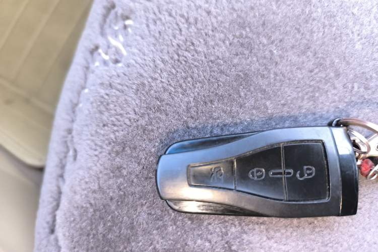 Used Roewe e550 2014 Flagship Edition
