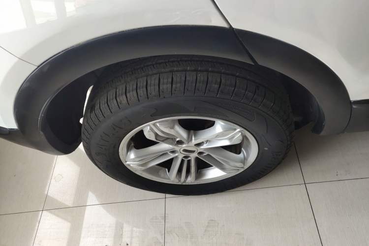 Used Qoros 5 2018 Revised Version 1.6T Automatic Leading Edition
