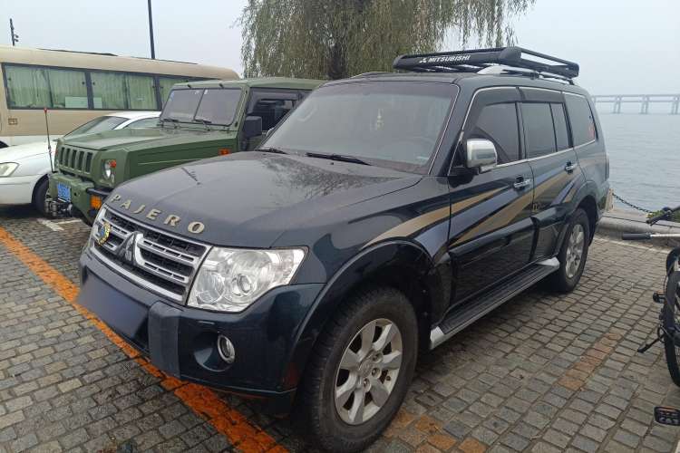 Used Mitsubishi Pajero 2011 3.0L Elite Edition