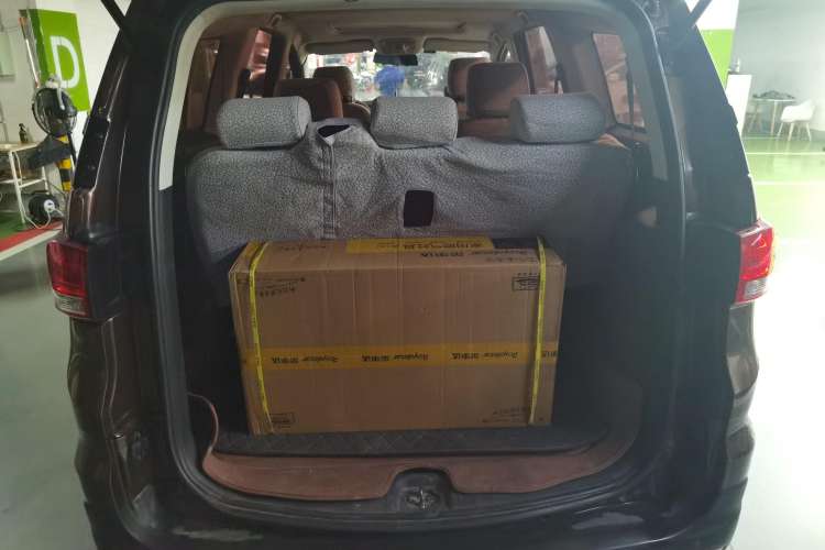 Used HYOSOW H3 2015 1.5L manual luxury version Trunk