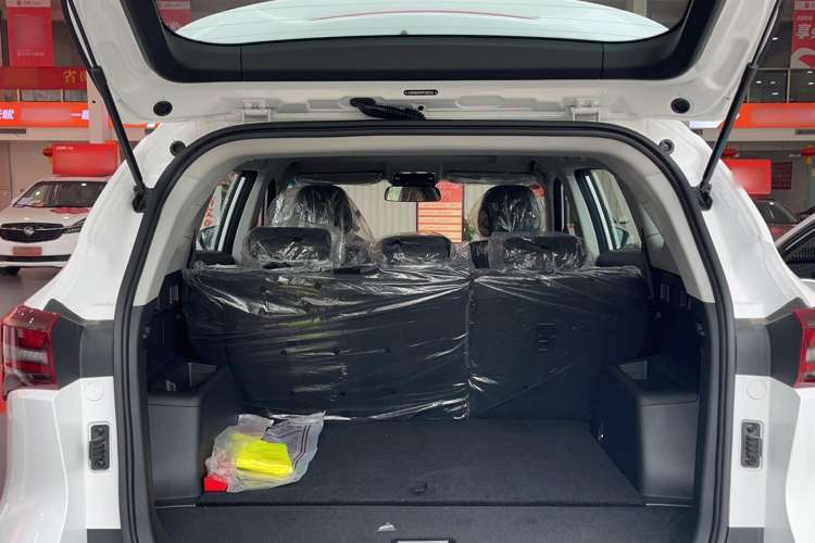 Used JETOUR X70 2023 1.5T DCT Flagship Edition 5 Seats