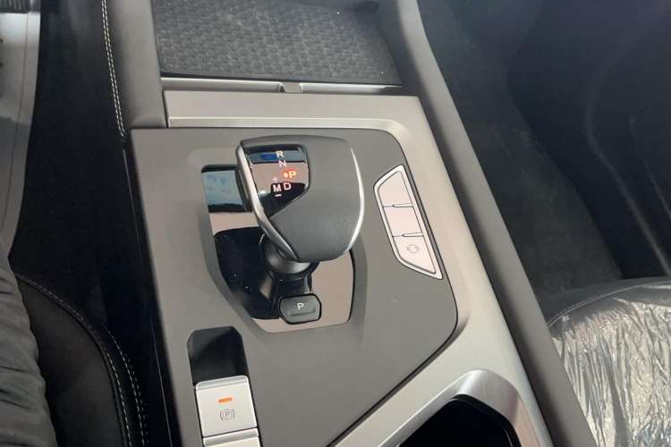 Used JETOUR X70 2023 1.5T DCT Flagship Edition 5 Seats