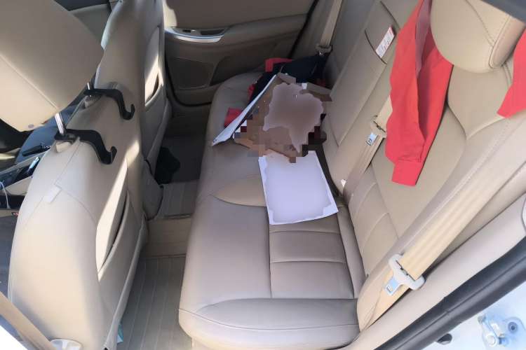 Used Roewe e550 2014 Flagship Edition
