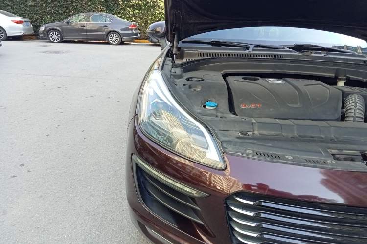 Used Zotye SR9 2017 2.0T Automatic Ultimate Road Edition

