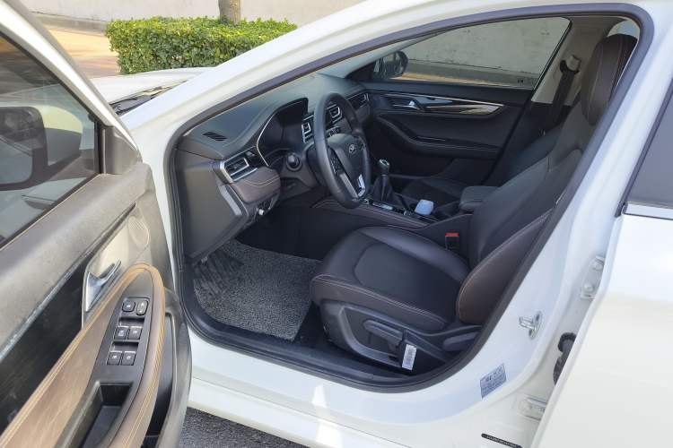 Used JAC J7 2020 1.5T Manual Overdrive Version
