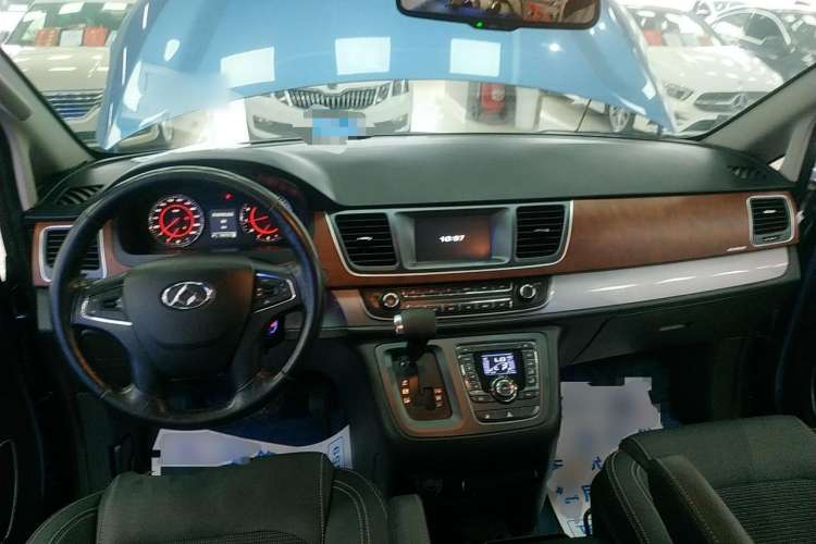 Used SAIC MAXUS G10 2016 2.0T Automatic Luxury Edition