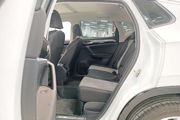 Used Volkswagen Tayron X 2020 330TSI Two-Wheel Drive Luxury Smart Connectivity Version