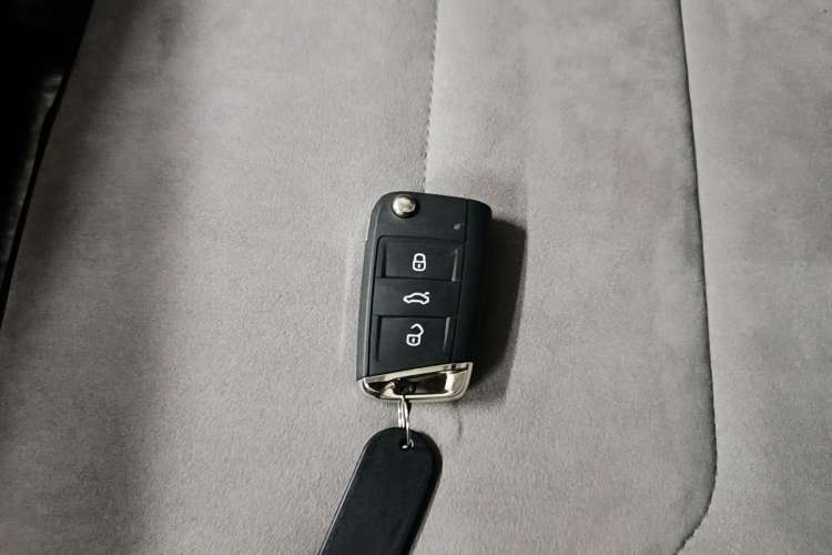 Used Volkswagen Tayron X 2020 330TSI Two-Wheel Drive Luxury Smart Connectivity Version