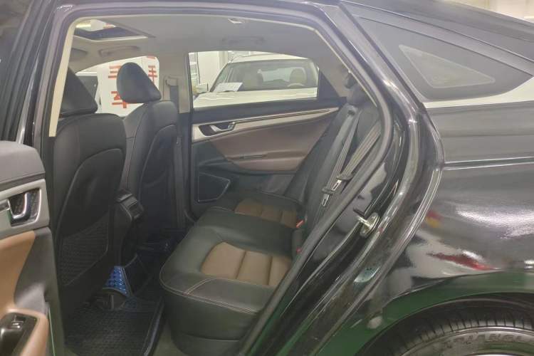 Used Geely Auto Emgrand GL 2017 1.3T DCT Luxury Model
