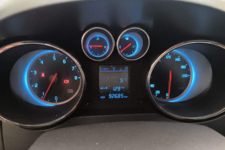 Used Changan CS35 2012 1.6L Manual Luxury Model China IV Standard
