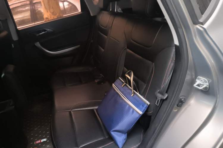 Used Changan CS35 2012 1.6L Manual Luxury Model China IV Standard
