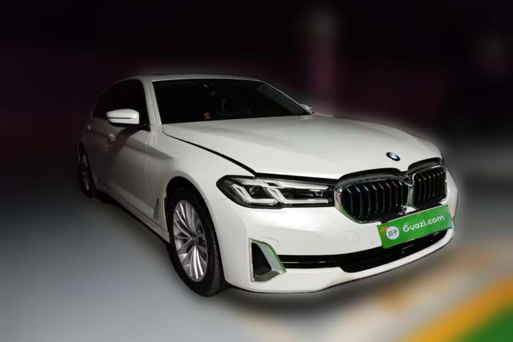 Used BMW 5 Series New Energy 2021 535Le Luxury Package Front Right 45 Deg