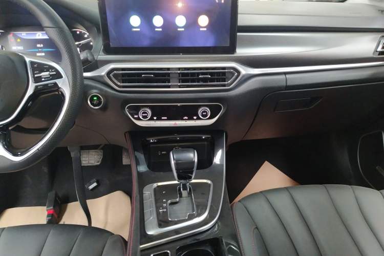 Used BAIC Beijing U7 2019 1.5T CVT Elite Version China VI
