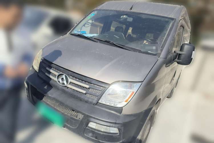 Used SAIC MAXUS 2015 2.5T Manual Aoyuntong Version Short Wheelbase Mid-Roof