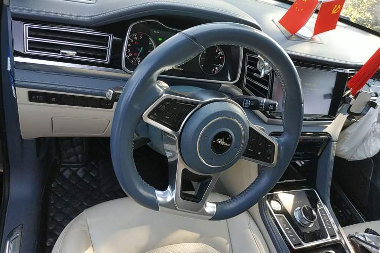 Used Zotye Domy X7 2017 Upgraded Edition 2.0T DCT Huangshan Model 7 Seats
