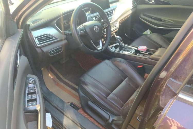 Used CHANGAN Raeton CC 2018 1.5T Automatic Elegant Version China V Standard Driver Seat