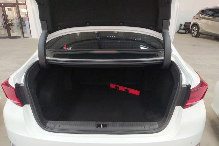 Used BAIC Beijing U7 2019 1.5T CVT Elite Version China VI
