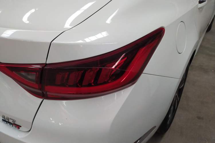 Used BAIC Beijing U7 2019 1.5T CVT Elite Version China VI
