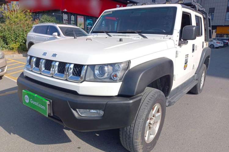 Used BAIC Off-Road BJ40 2016 40L 2.3T Automatic Two-Wheel Drive Luxury Edition