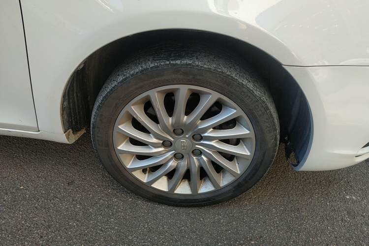 Used Geely Auto Emgrand New Energy 2017 1.5L PHEV Ambition Model Right Front Wheel Hub