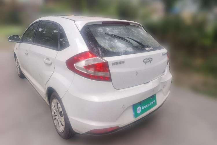 Used Chery Fengyun 2 2013 Hatchback 1.5L AMT Ruìyì Edition
