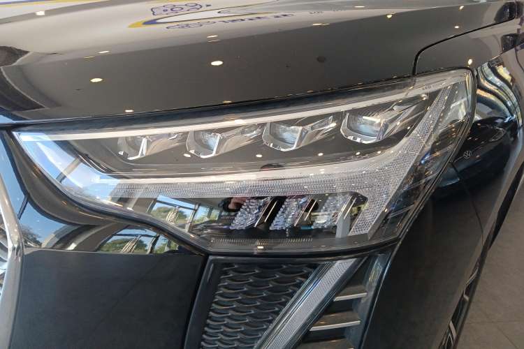 Used Haval JOLION 2021 1.5T Automatic Four-Door Version Left Front Headlight
