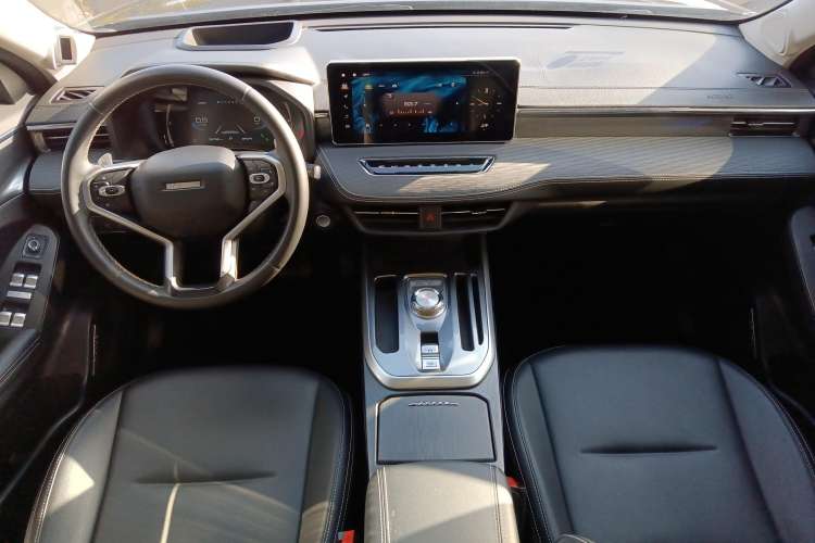 Used Haval JOLION 2021 1.5T Automatic Four-Door Version Center Console