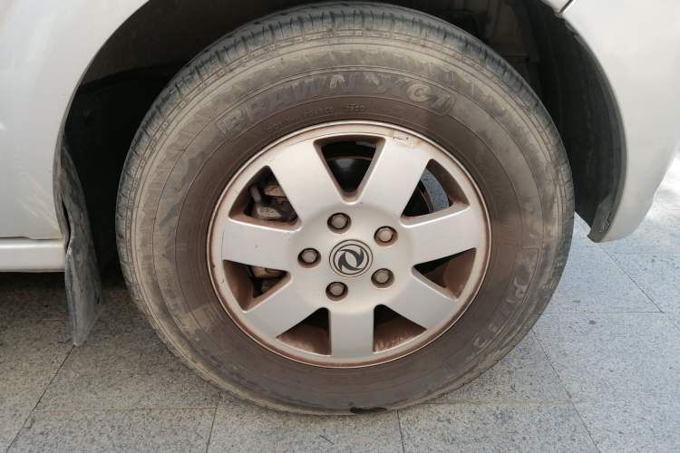 Used Dongfeng Xiaokang C37 2018 1.5L Premium II DK15
