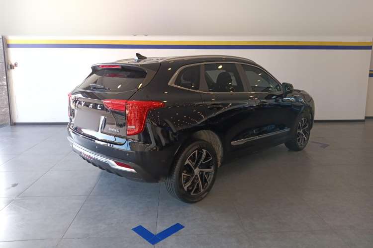 Used Haval JOLION 2021 1.5T Automatic Four-Door Version Rear Right 45 Deg