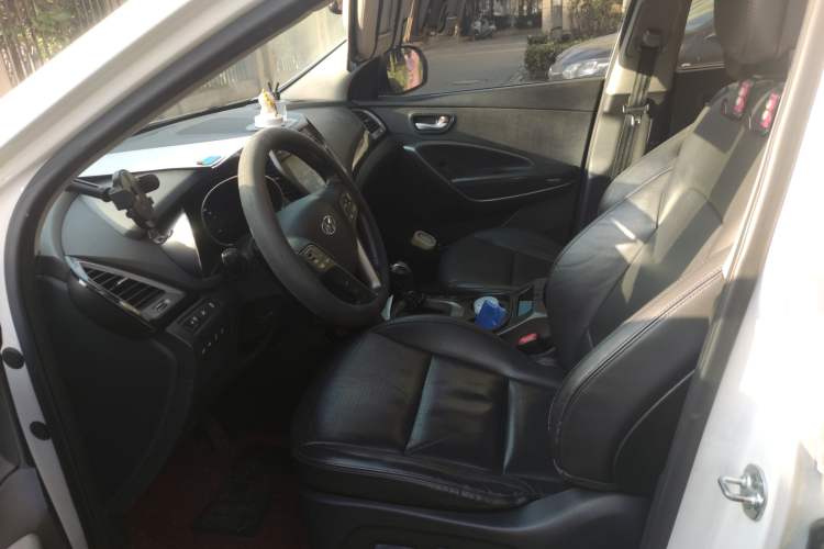 Used Hyundai Grand SantaFe 2013 2.2T 7-Seater Four-Wheel-Drive Flagship Edition
