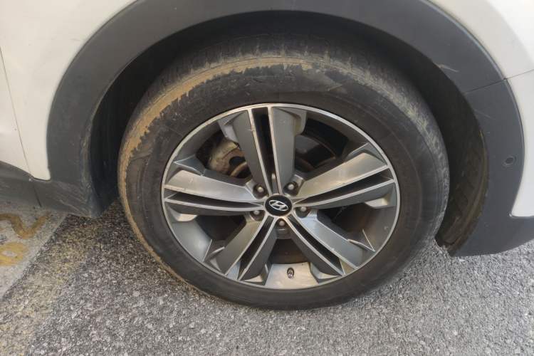 Used Hyundai Grand SantaFe 2013 2.2T 7-Seater Four-Wheel-Drive Flagship Edition
