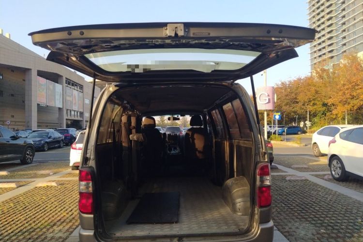 Used Jinbei Express 2020 2.0L Upgraded Version China VI Standard 6-Seater 1TZS Trunk