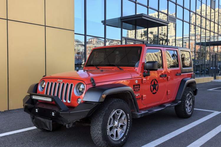 Used Jeep Wrangler 2015 3.0L Sahara Four-Door Comfort Edition
