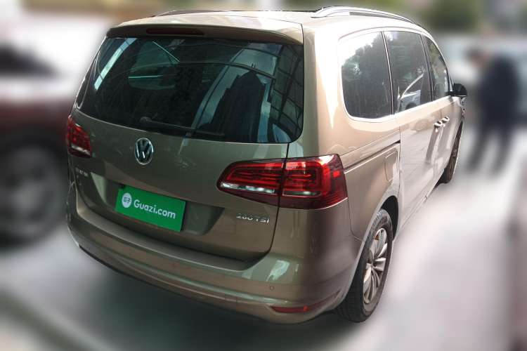 Used Volkswagen Sharan 2016 280TSI Enjoyment Model 7-Seater
