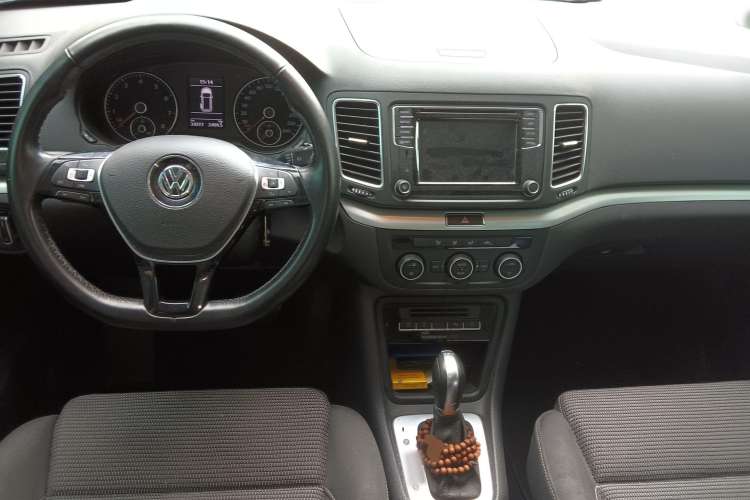 Used Volkswagen Sharan 2016 280TSI Enjoyment Model 7-Seater
