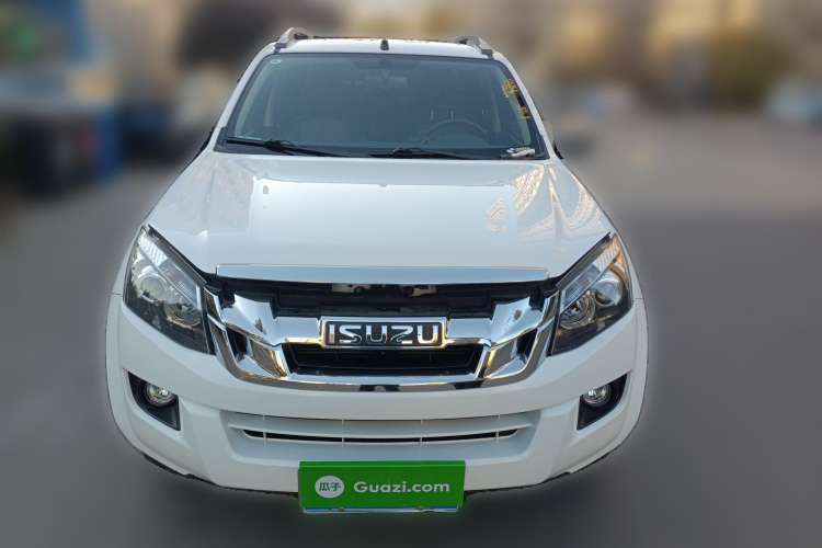 Used Isuzu D-MAX 2018 3.0T Four-Wheel Drive Automatic Ultra-Luxury Version 4JJ1-TC HI
