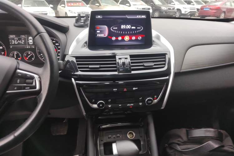 Used BORGWARD BX5 2017 20TGDI Automatic Two-Wheel Drive Pioneer Edition