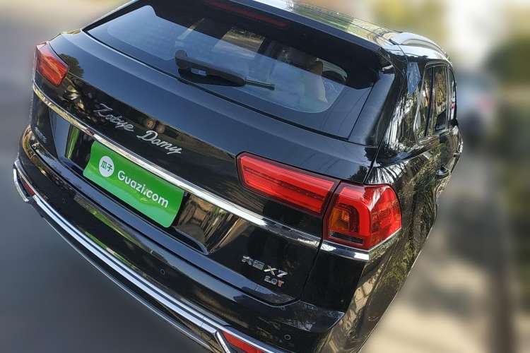 Used Zotye Domy X7 2017 Upgraded Edition 2.0T DCT Huangshan Model 7 Seats
