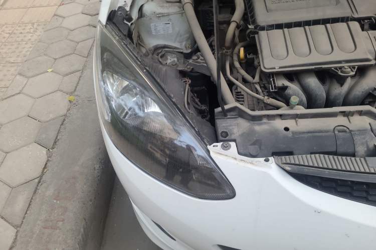 Used Mazda Mazda 2 2012 Hatchback Xuan Dong 1.5L Automatic Value Edition