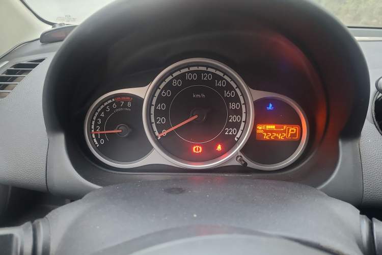 Used Mazda Mazda 2 2012 Hatchback Xuan Dong 1.5L Automatic Value Edition